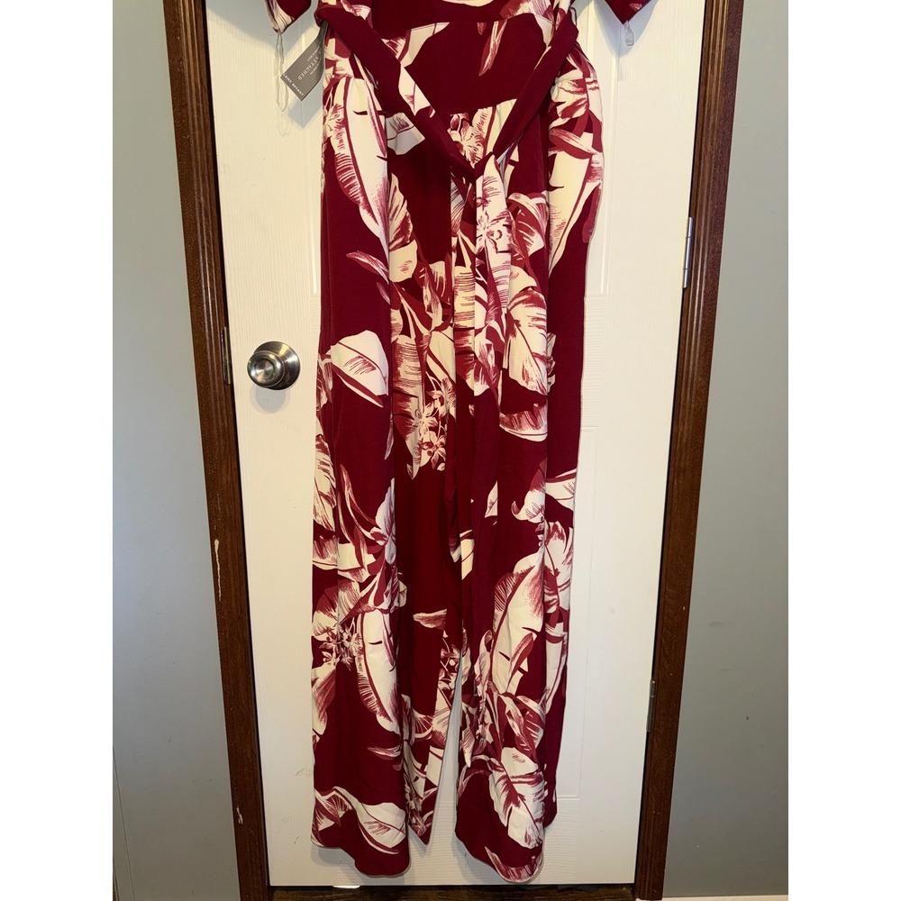 NWT Lena Short-Sleeve Surplice Jumpsuit Size 24 - Picture 10 of 14